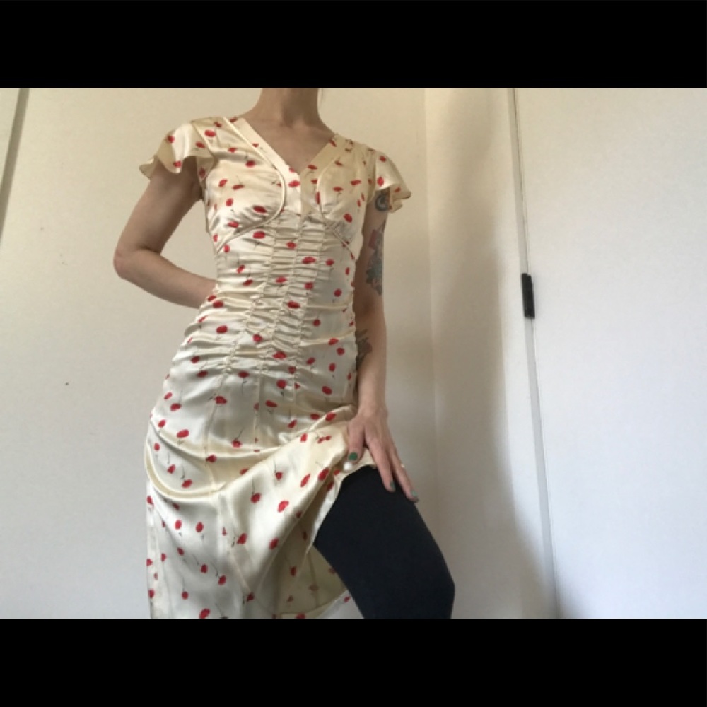 Moda International Vintage Silk Ivory/Floral Dress - Picture 2 of 16
